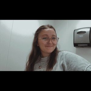 Meet your Posher, Hannah